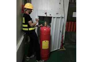 柜式七氟丙烷滅火器生產組裝生產車間實拍照片
